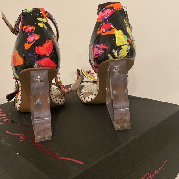 Betsey Johnson Marloe Butterfly Dot Print Clear Wedges size 6.5 NIB rare! - Picture 6 of 8